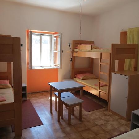 Hi Hostel Вели-Лошинь Экстерьер фото