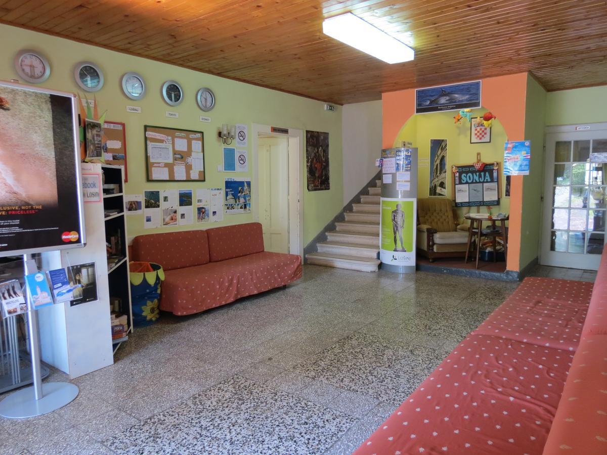 Hi Hostel Вели-Лошинь Экстерьер фото