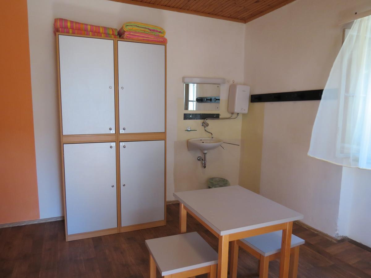 Hi Hostel Вели-Лошинь Экстерьер фото