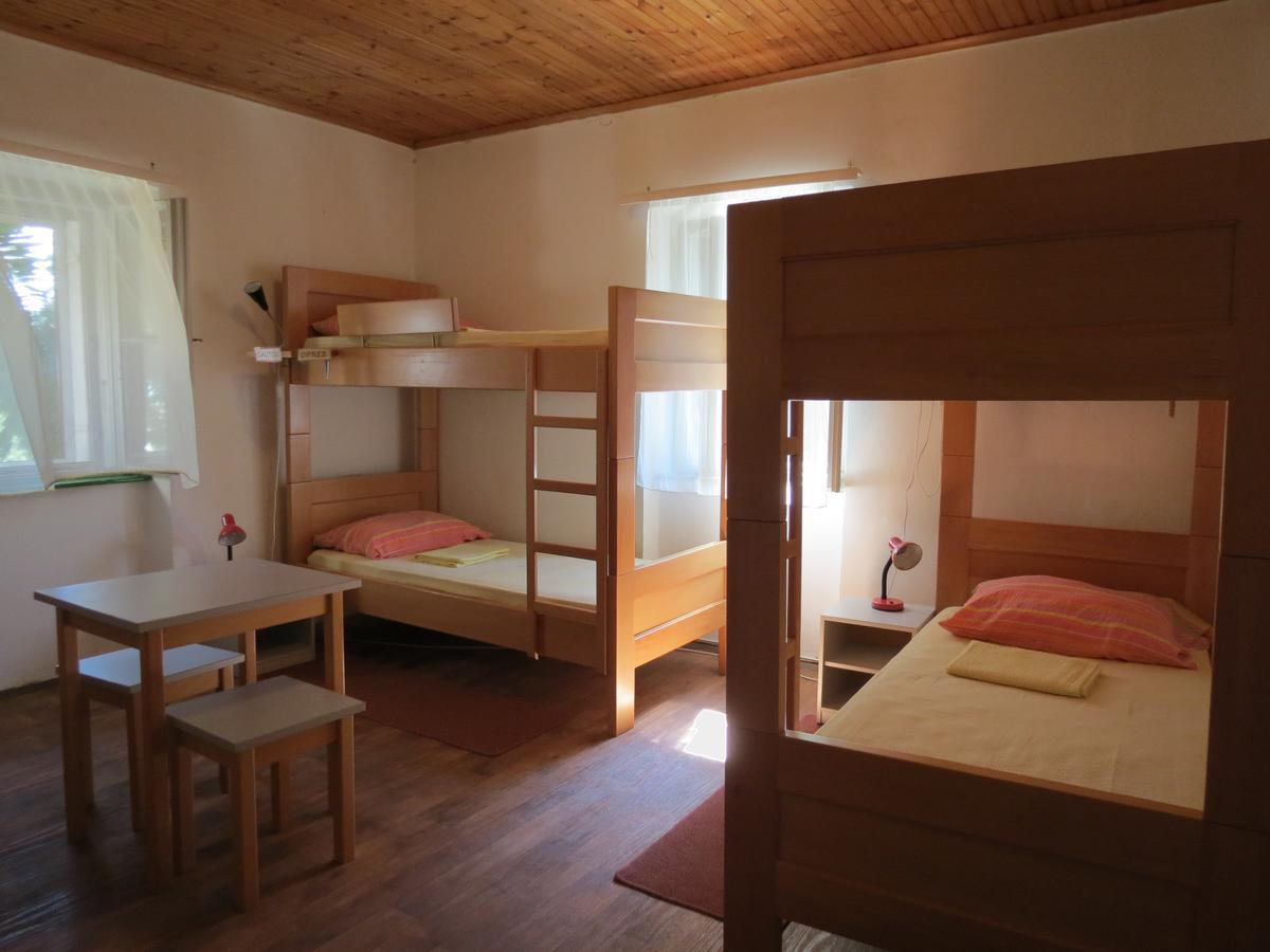 Hi Hostel Вели-Лошинь Экстерьер фото